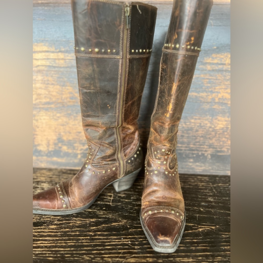 Ariat Studded side zip Ladies cowboy boots size 9B